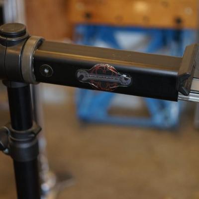 ULTIMATE PRO BRAND BIKE REPAIR STAND