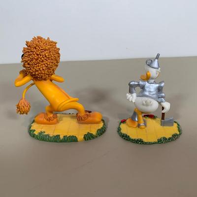 LOT 254 A: 2006 Limited Edition Numbered Mickey's Magical Time In Oz Collection