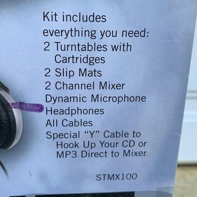 LOT 255 B: NIP Sound Tech DJ Spin Kit Model #STMX100