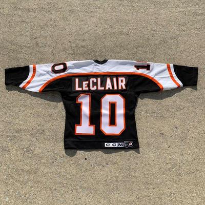 LOT 260 B: NHL Philadelphia Flyers John Leclair #10 CCM Jersey Size Junior Small / Medium & Starter Button Up T-Shirt Size Large