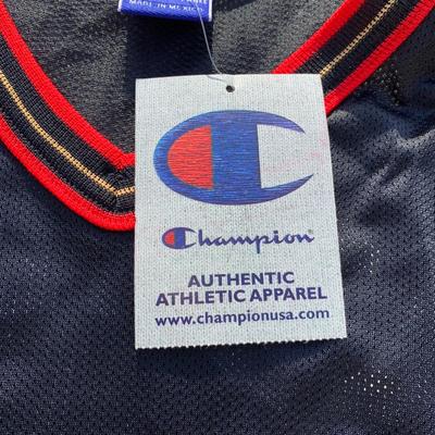 LOT 261 B: NWT Sixers Allen Iverson #3 Champion Basketball Jersey Size Medium & Baseball Hat