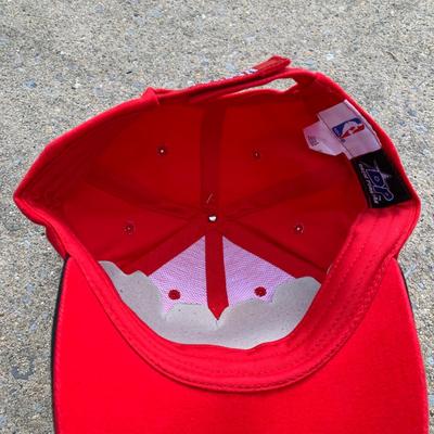 LOT 261 B: NWT Sixers Allen Iverson #3 Champion Basketball Jersey Size Medium & Baseball Hat