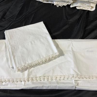 Lot of Vintage pillowcases, including one still in the package.