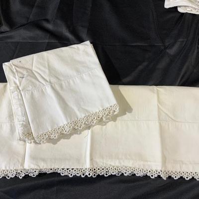 Lot of Vintage pillowcases, including one still in the package.