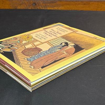 Lot of Beautiful Oriental Items including Porcelain Soup Spoons from Japan