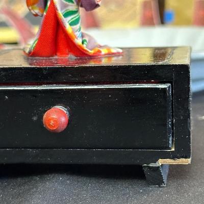 Lot of Beautiful Oriental Items including Porcelain Soup Spoons from Japan