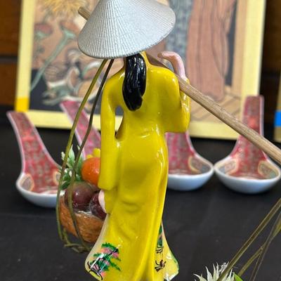 Lot of Beautiful Oriental Items including Porcelain Soup Spoons from Japan