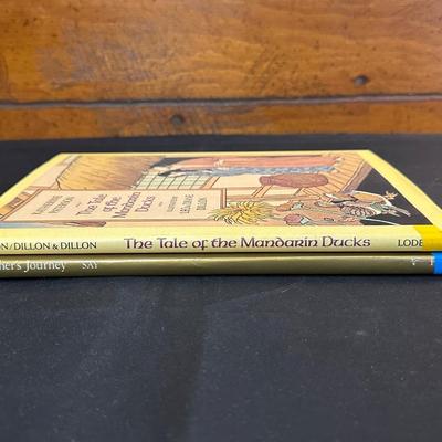 Lot of Beautiful Oriental Items including Porcelain Soup Spoons from Japan