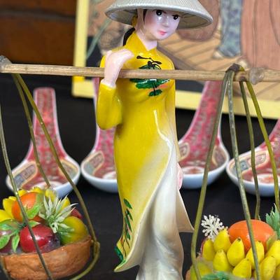 Lot of Beautiful Oriental Items including Porcelain Soup Spoons from Japan