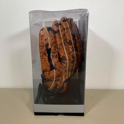 LOT 263 B: Disney Studio Collection Right Handed 11" Leather Fielders Glove