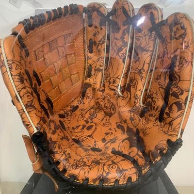 LOT 263 B: Disney Studio Collection Right Handed 11" Leather Fielders Glove