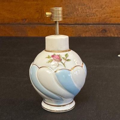 Lot of Vintage Rose Patterned Porcelain & China Trinkets