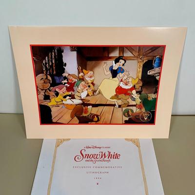 LOT 264 B: The Disney Store Exclusive Commemorative Lithograph Collection; The Aristocats, Aladdin, Snow White And The Seven Dwarfs,...