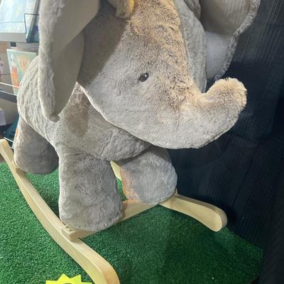 G17-Elephant Rocker