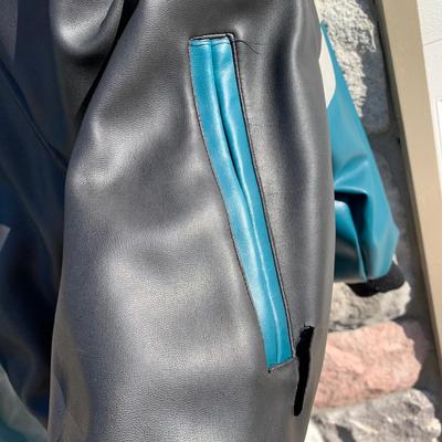 LOT 266 A: NFL Philadelphia Eagles Polyvinyl Size X-Large Jacket