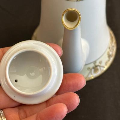 Noritake Handpainted with Hints Gold Tea Set