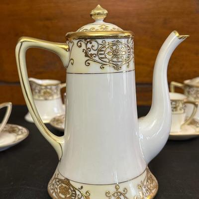 Noritake Handpainted with Hints Gold Tea Set