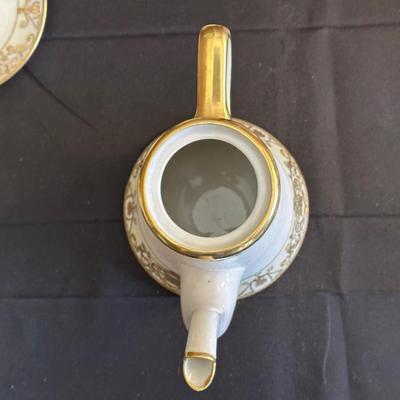 Noritake Handpainted with Hints Gold Tea Set