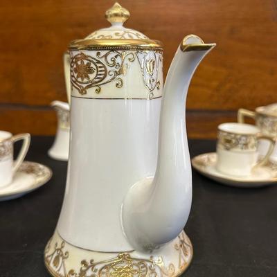 Noritake Handpainted with Hints Gold Tea Set