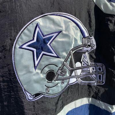LOT 269 A: NFL Pro Line Logo Athletic Dallas Cowboys Puffer Jacket