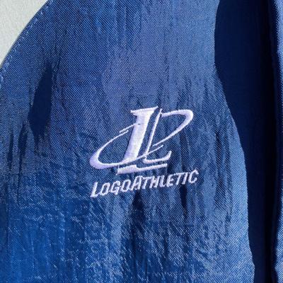 LOT 269 A: NFL Pro Line Logo Athletic Dallas Cowboys Puffer Jacket