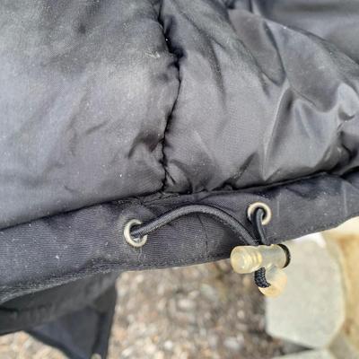 LOT 271 A: NFL Reebok Philadelphia Eagles Size X-Large Coat