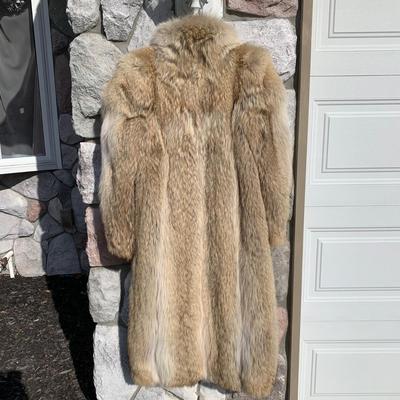 LOT 274 A: Vintage Long Trench Style Genuine Fur Coat & Jacket