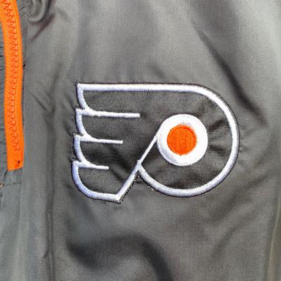 LOT 275 A: Philadelphia Baseball & Hockey Windbreaker Jackets; Mighty Mac Phillies Size X-Large & Pro Player Reversible Flyers...