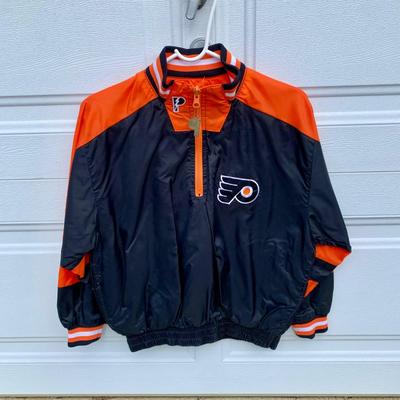 LOT 275 A: Philadelphia Baseball & Hockey Windbreaker Jackets; Mighty Mac Phillies Size X-Large & Pro Player Reversible Flyers...