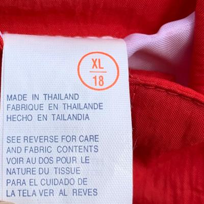 LOT 275 A: Philadelphia Baseball & Hockey Windbreaker Jackets; Mighty Mac Phillies Size X-Large & Pro Player Reversible Flyers...