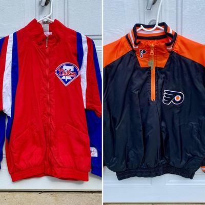 LOT 275 A: Philadelphia Baseball & Hockey Windbreaker Jackets; Mighty Mac Phillies Size X-Large & Pro Player Reversible Flyers...