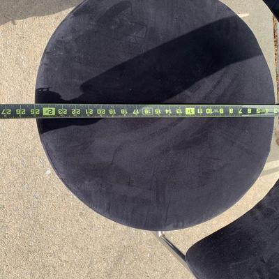 LOT 276 A: Black Round Spinning Accent Chair