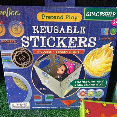 G33-Children’s activity lot