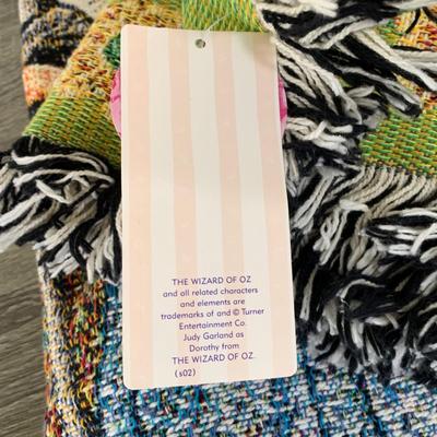 LOT 279 A: NWT 2000 The Wizard Of Oz Throw Pillow & Blanket