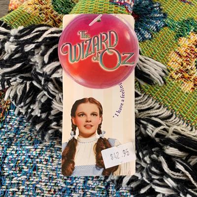 LOT 279 A: NWT 2000 The Wizard Of Oz Throw Pillow & Blanket