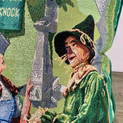 LOT 279 A: NWT 2000 The Wizard Of Oz Throw Pillow & Blanket