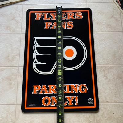 LOT 280 B: NHL Philadelphia Flyers Appreciation Collection: Signs, Pennants, & 2 1999 Inflatable "Cup Crazy" Stanley Cups