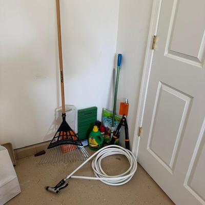 1110 Garden Supply Lot