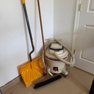 1112 Wet/Dry Vacuum, Snow Shovel & Floor Broom