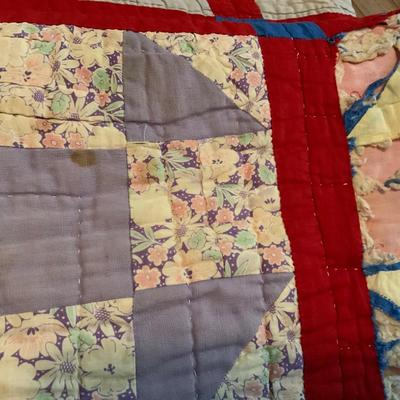 Vintage Patchwork Quilt. 60“ x 76“.