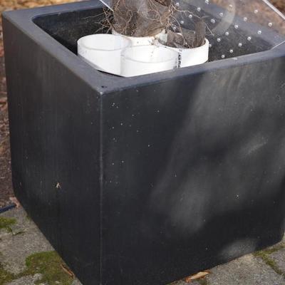 VERADECK CUBE FORM PLANTER 24" HEIGHT