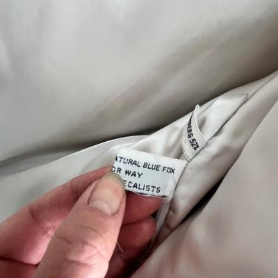 Lot 149 Fur coat - blue fox fur