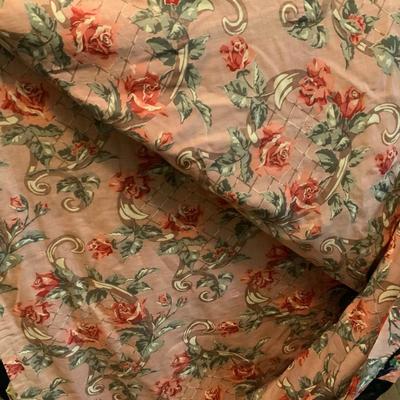 Vintage patchwork Silky quilt 62” x 84”