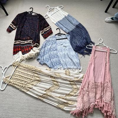 Lot 155 long vests and caftans (1XL, 1M, 1M/L)