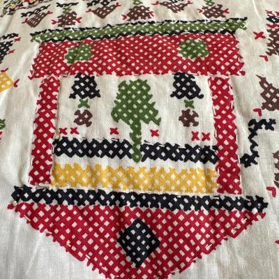 Vintage quilted lightweight blanket 67“ x 84“
