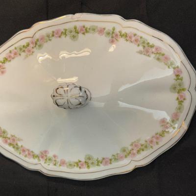 Vienna Austria The Munich China & Semi Vitreous Porcelain Gravy Boat