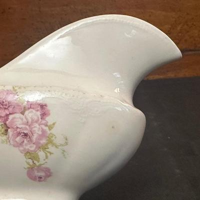 Vienna Austria The Munich China & Semi Vitreous Porcelain Gravy Boat