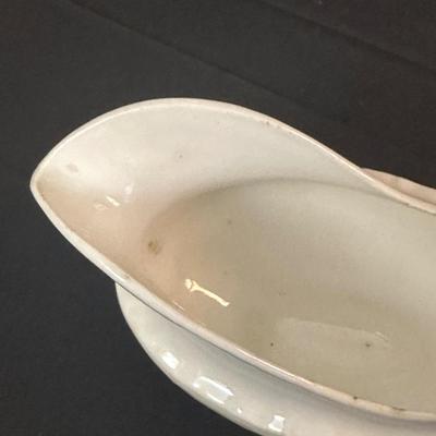 Vienna Austria The Munich China & Semi Vitreous Porcelain Gravy Boat