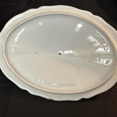 Vienna Austria The Munich China & Semi Vitreous Porcelain Gravy Boat