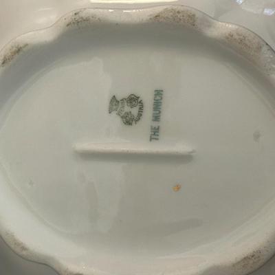 Vienna Austria The Munich China & Semi Vitreous Porcelain Gravy Boat